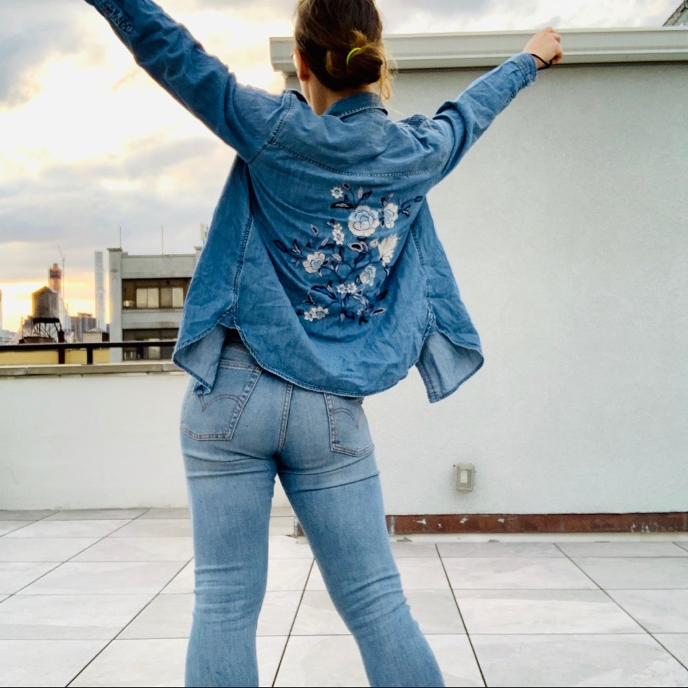 AEO Embroidered Floral Oversized Shirt Jean Top - Picture 7 of 16